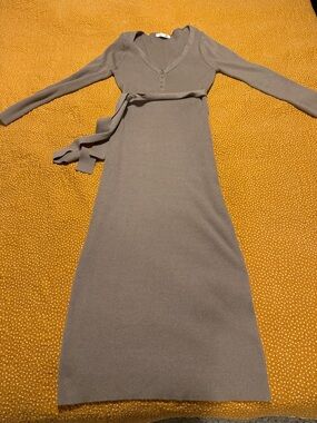 Dex Taupe Ribbed V-Neck Belted Maxi Dress